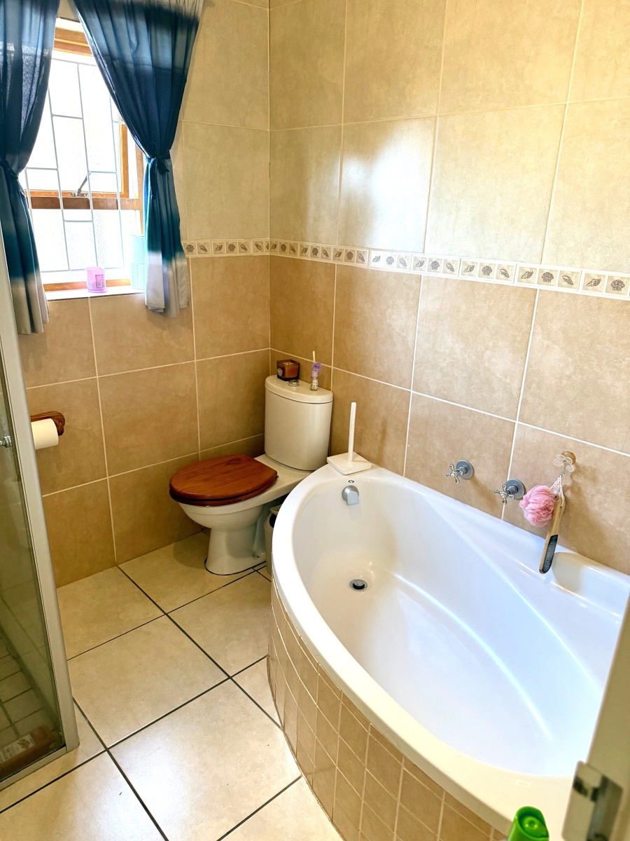 3 Bedroom Property for Sale in Dalsig Western Cape